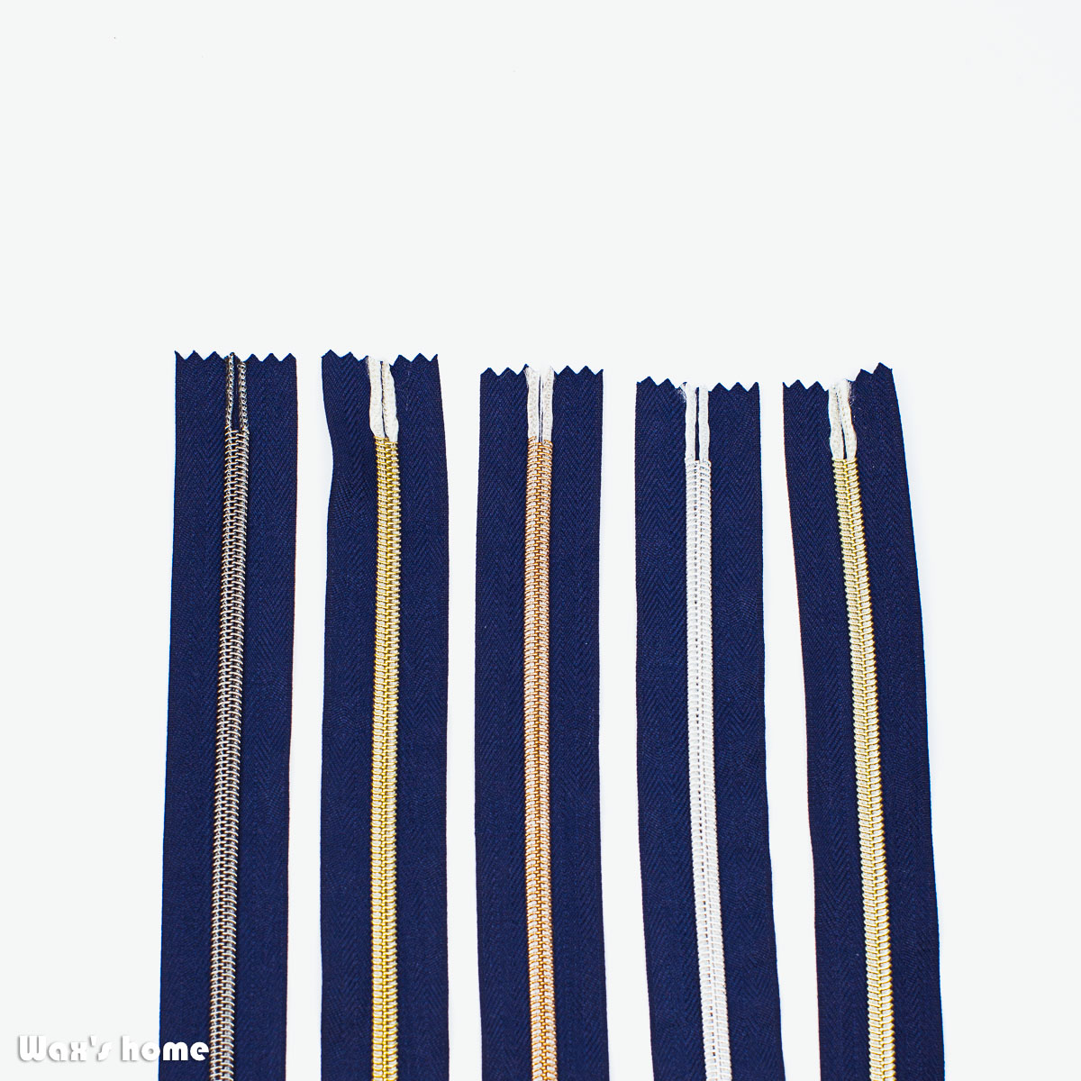 Zip bleu marine_0 mise en scène sans Tirette